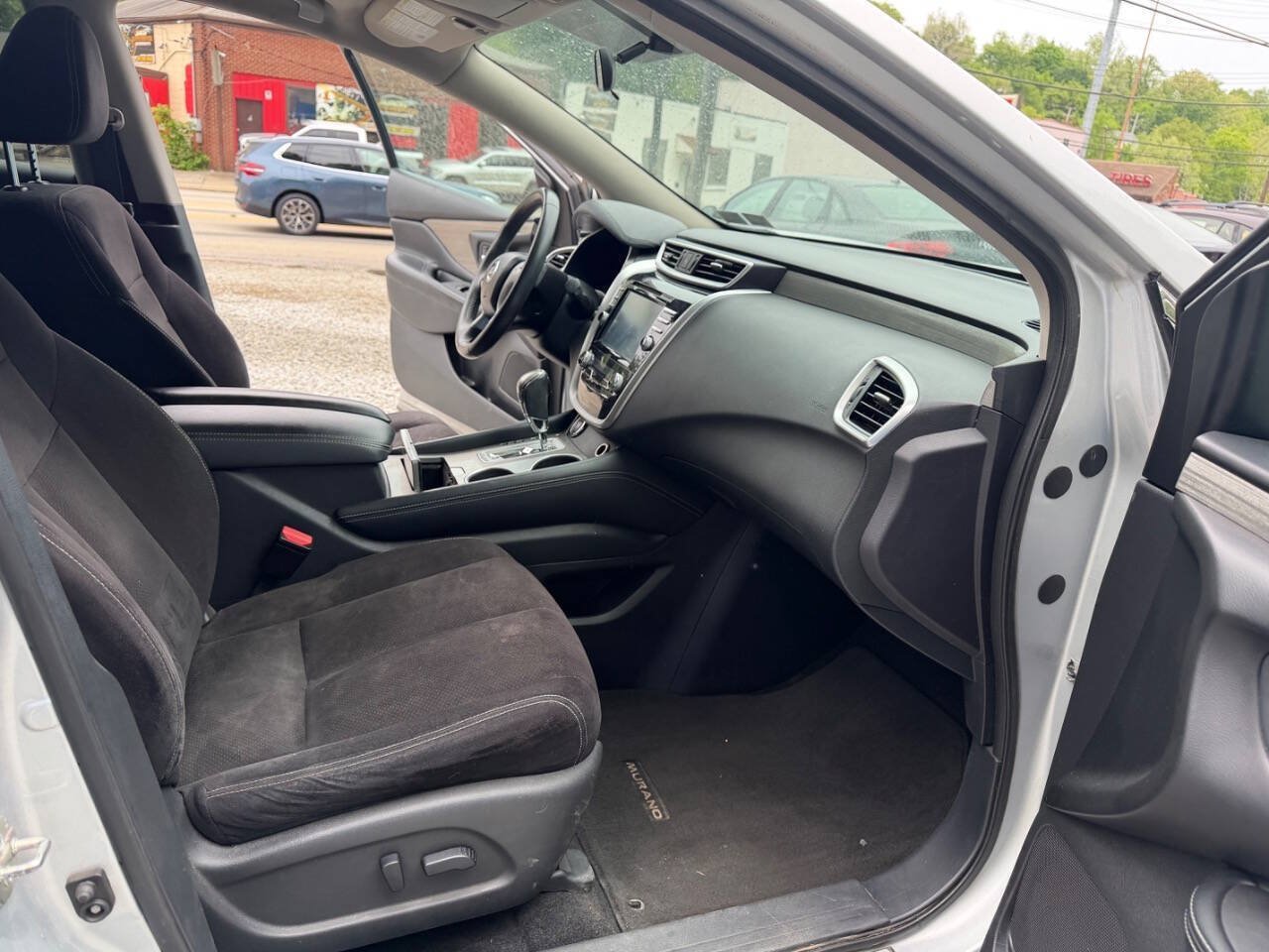 Used 2017 Nissan Murano SV AWD/4WD image 17