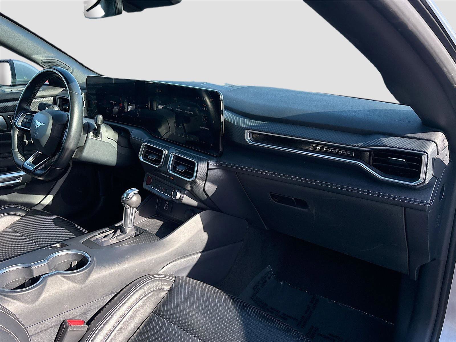 Used 2025 Ford Mustang Premium image 26