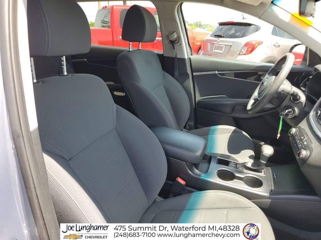 Used 2020 Kia Sorento LX AWD/4WD image 26