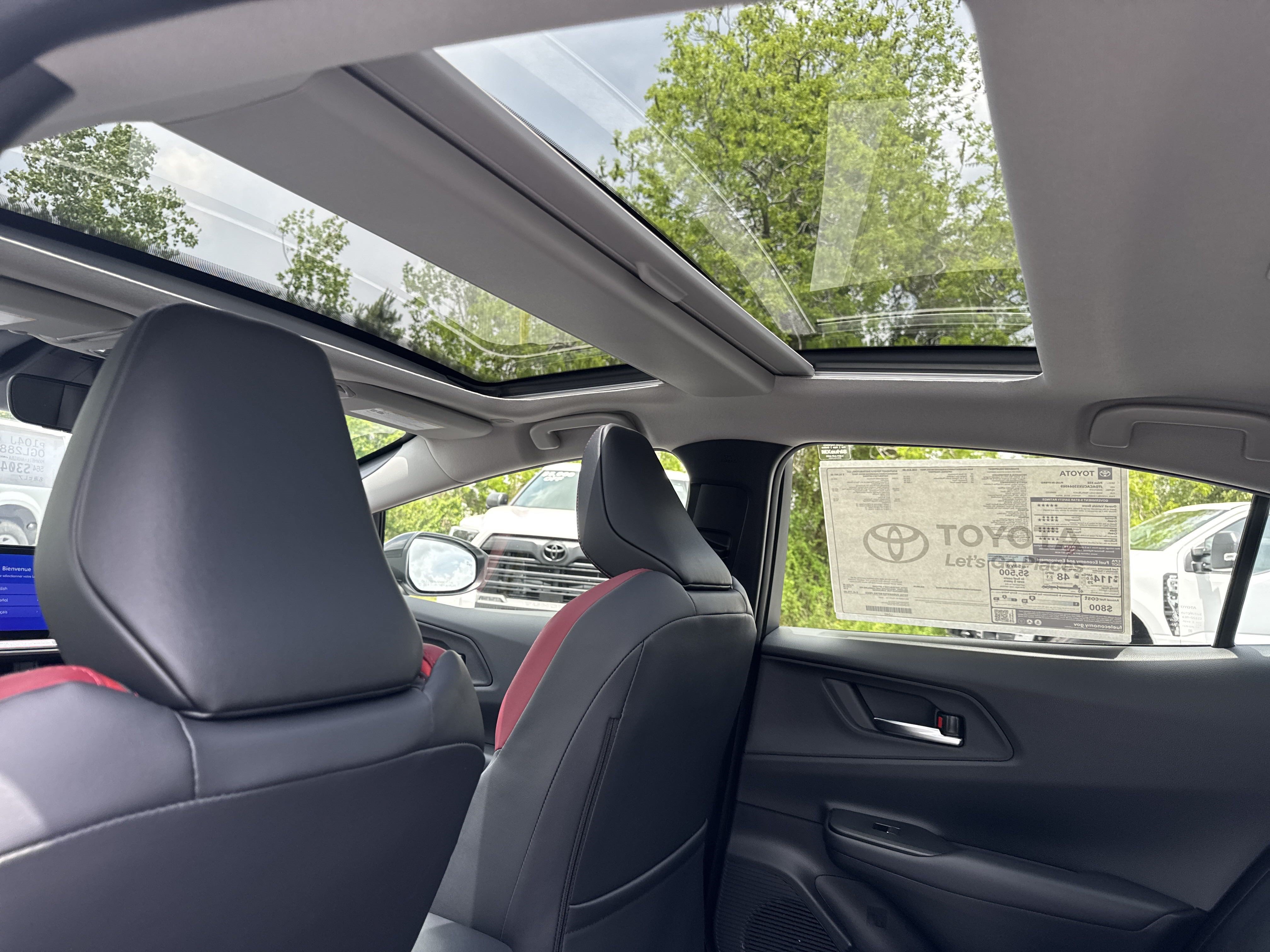 New 2025 Toyota Prius Plug-In Hybrid FWD image 27