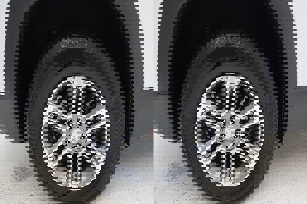 Used 2025 GMC Terrain Elevation image 10