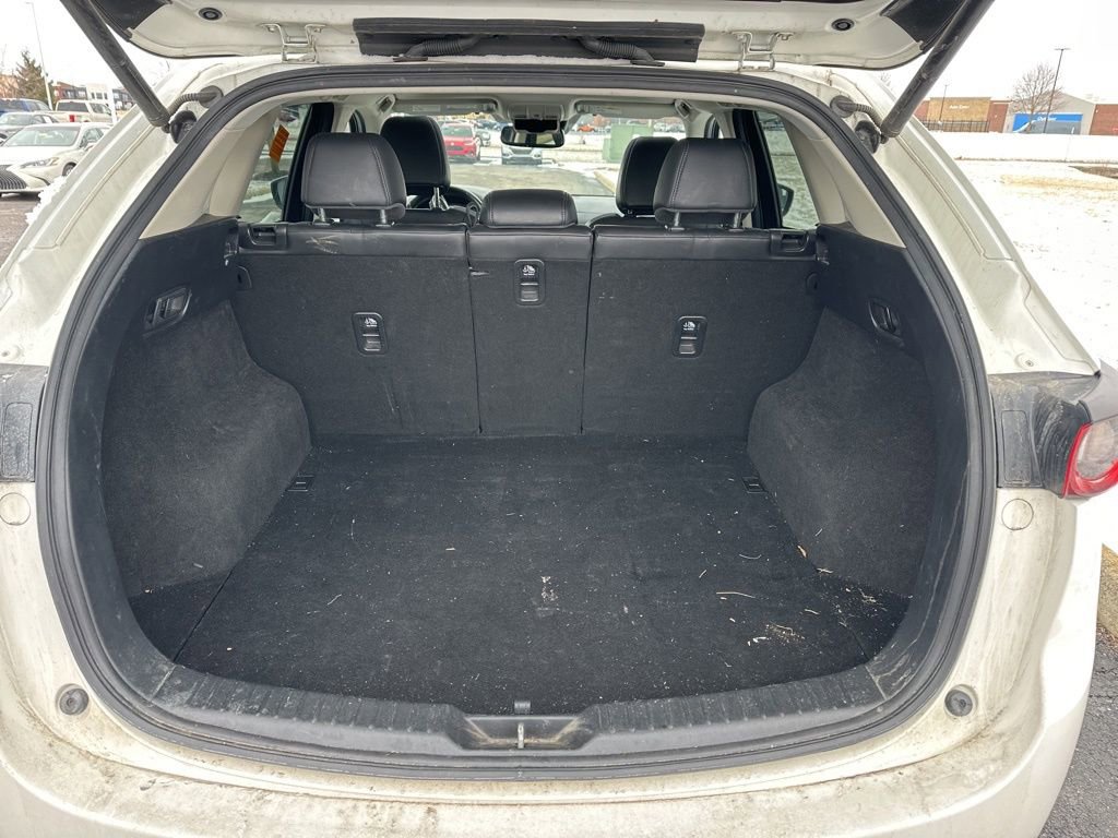 Used 2018 MAZDA CX-5 Touring w/ Preferred Equipment Package image 11