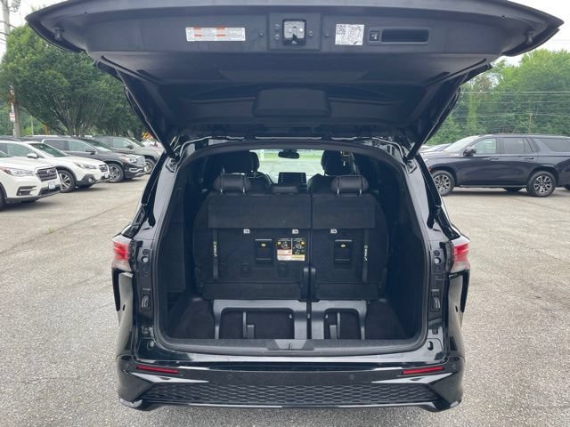 Used 2021 Toyota Sienna XSE w/ XSE Plus Package FWD image 17