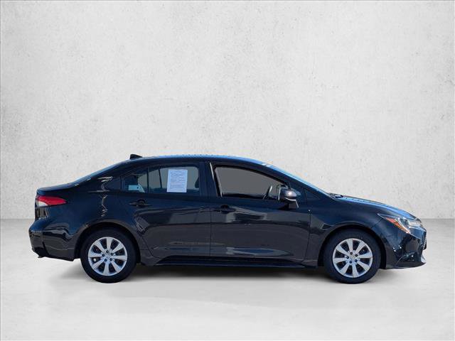 Used 2021 Toyota Corolla LE image 4