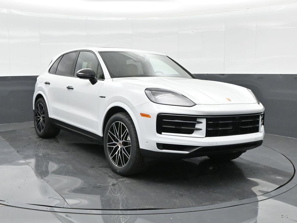 Used 2025 Porsche Cayenne E-Hybrid image 11