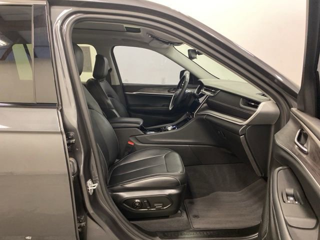 Used 2022 Jeep Grand Cherokee L Limited image 28