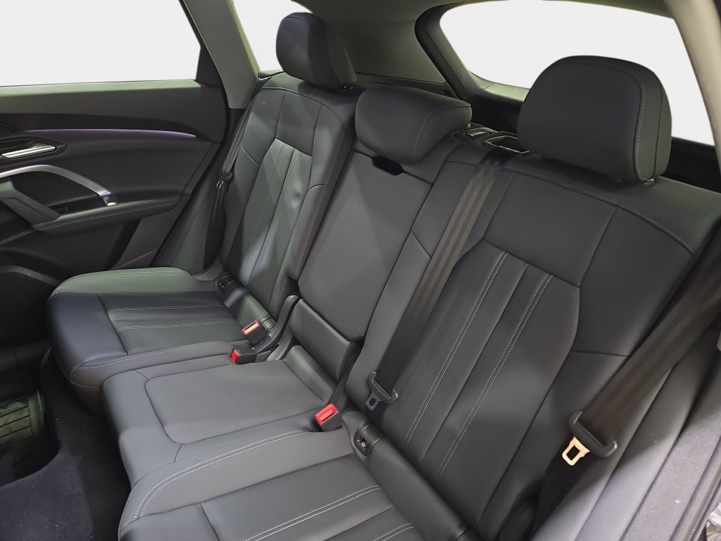 Used 2025 Audi Q5 Premium w/ Convenience Package AWD/4WD image 14