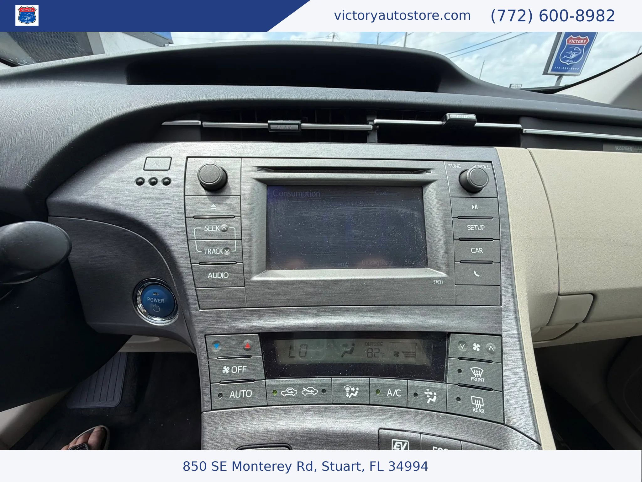 Used 2014 Toyota Prius Two FWD image 27