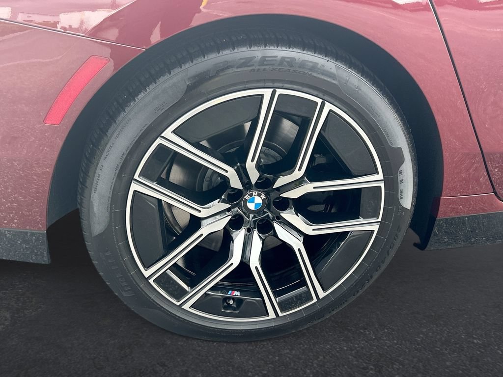 Used 2026 BMW 740i RWD image 28