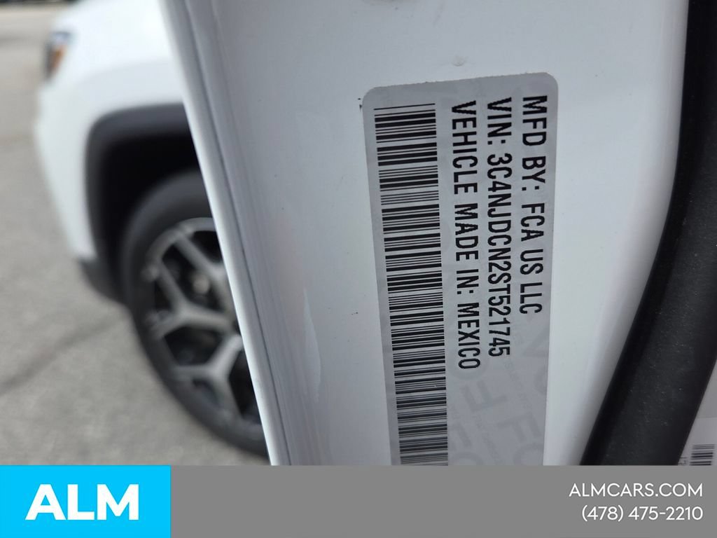 Used 2025 Jeep Compass Limited AWD/4WD image 8