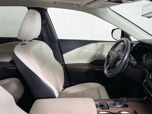 Used 2023 Lexus RX 350 w/ Accessory Package (Z1) AWD/4WD image 34