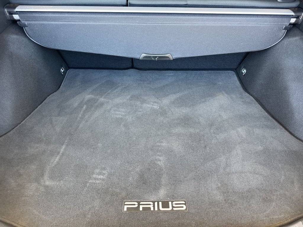 Used 2022 Toyota Prius LE FWD image 18