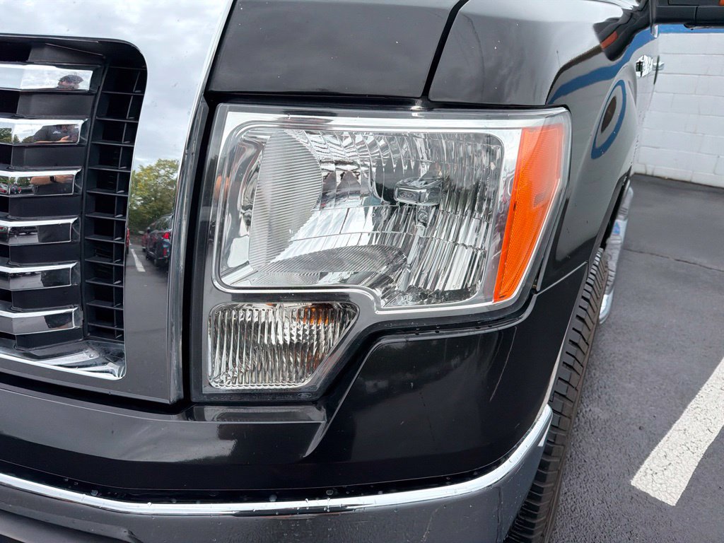 Used 2012 Ford F150 XLT w/ XLT Chrome Pkg AWD/4WD image 9