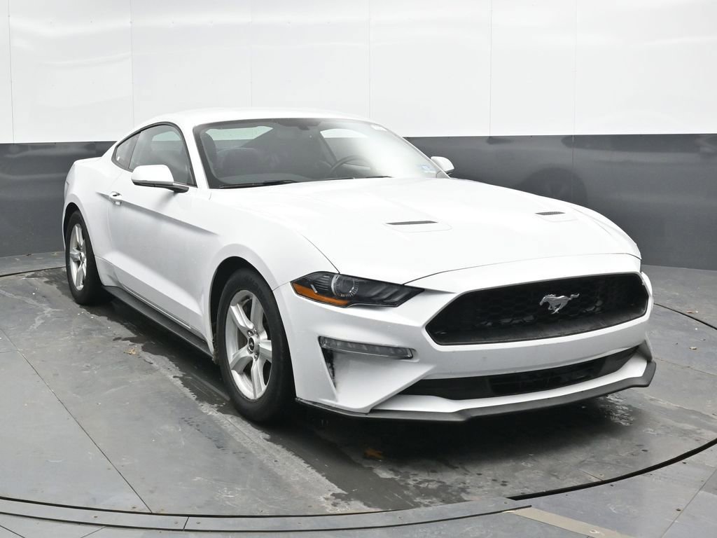 Used 2018 Ford Mustang EcoBoost image 5