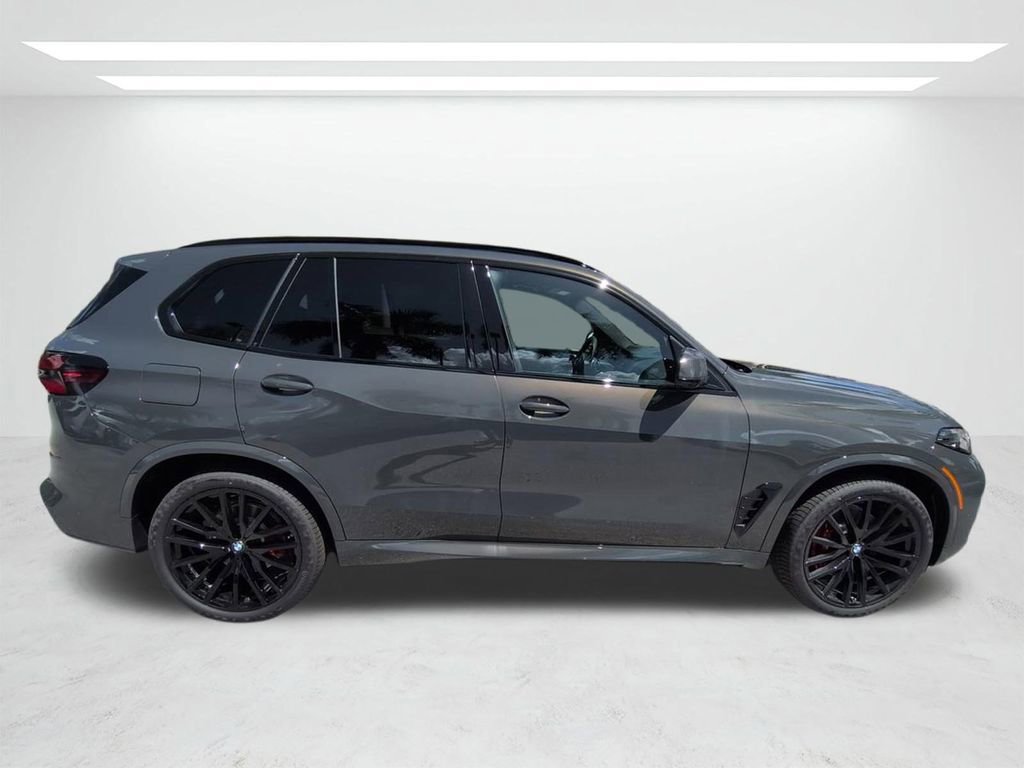 New 2026 BMW X5 sDrive40i w/ M Sport Package image 3