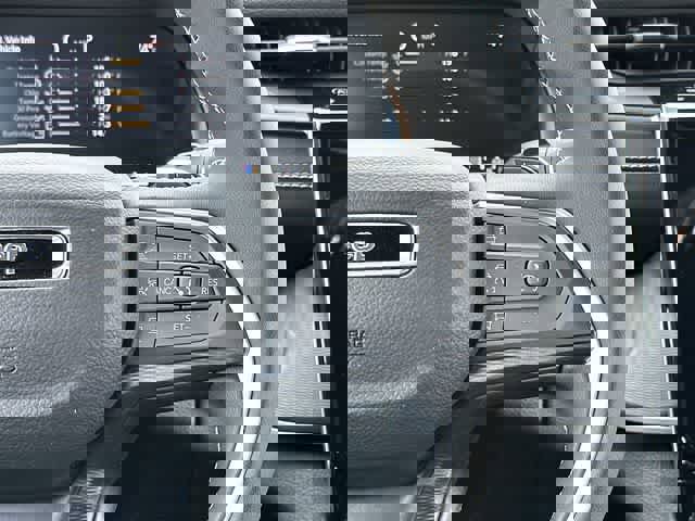 Used 2024 Jeep Grand Cherokee L Altitude AWD/4WD image 10