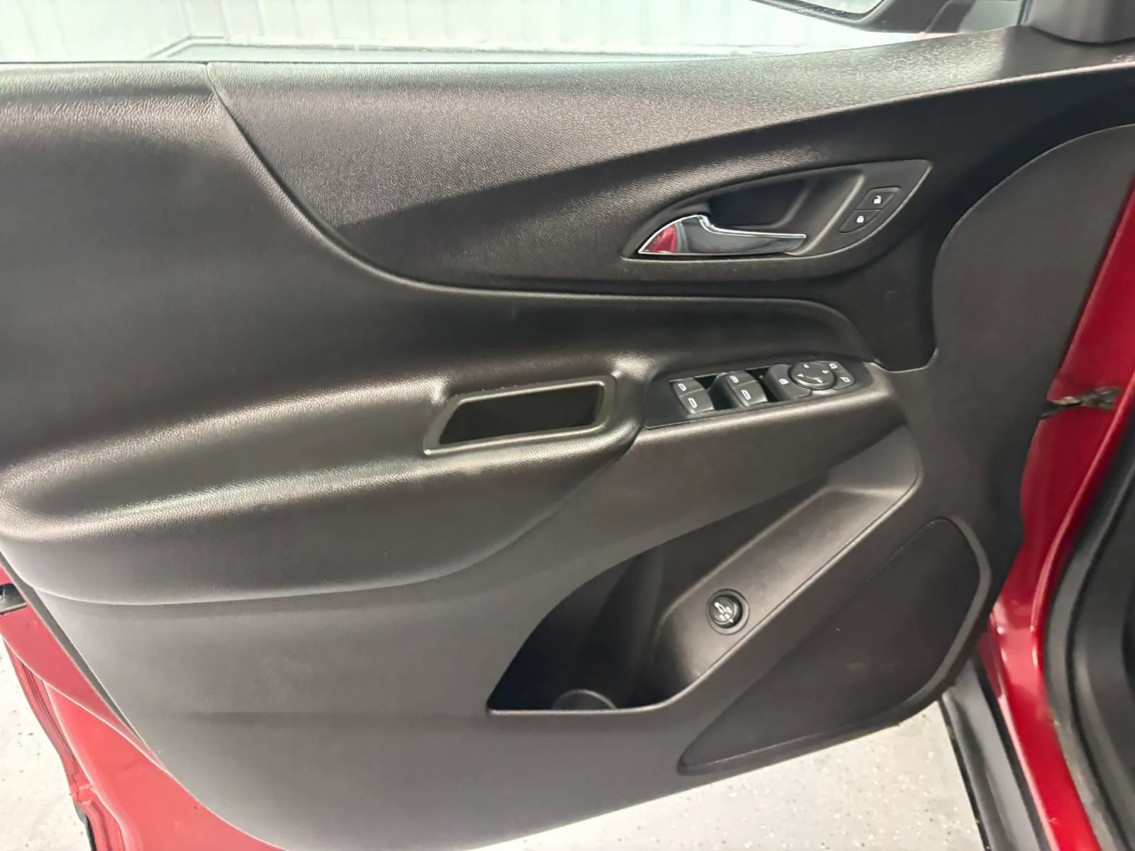 Used 2019 Chevrolet Equinox LT FWD image 38