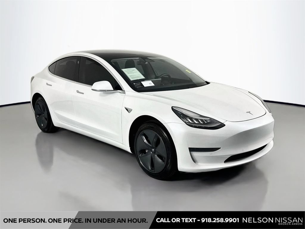 Used 2020 Tesla Model 3 Standard Range Plus RWD image 3