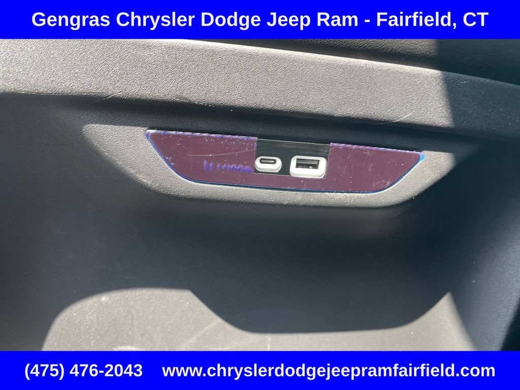 Certified 2024 Chrysler Pacifica Touring-L w/ S Appearance Package AWD/4WD image 50