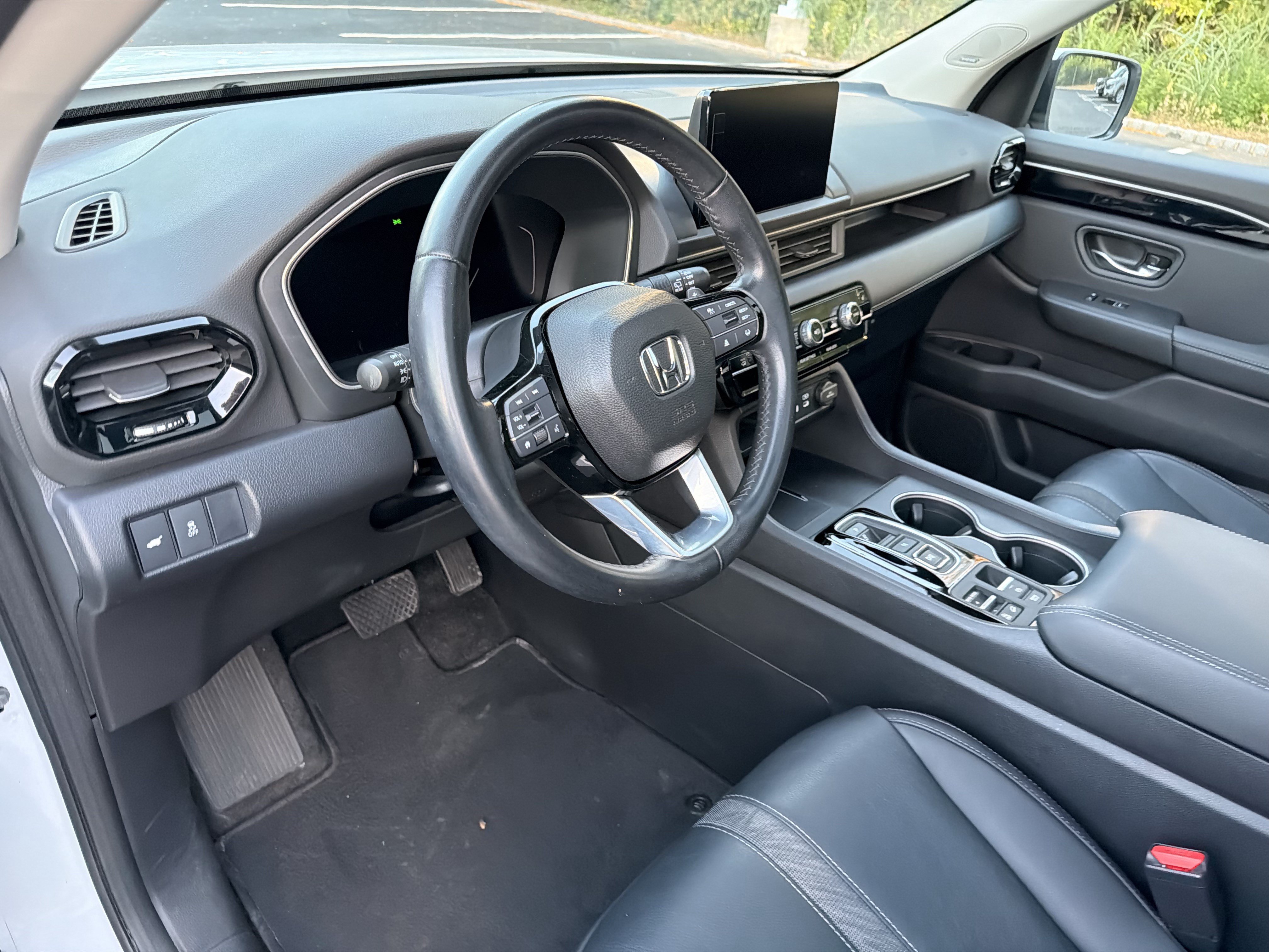 Certified 2023 Honda Pilot Touring image 13