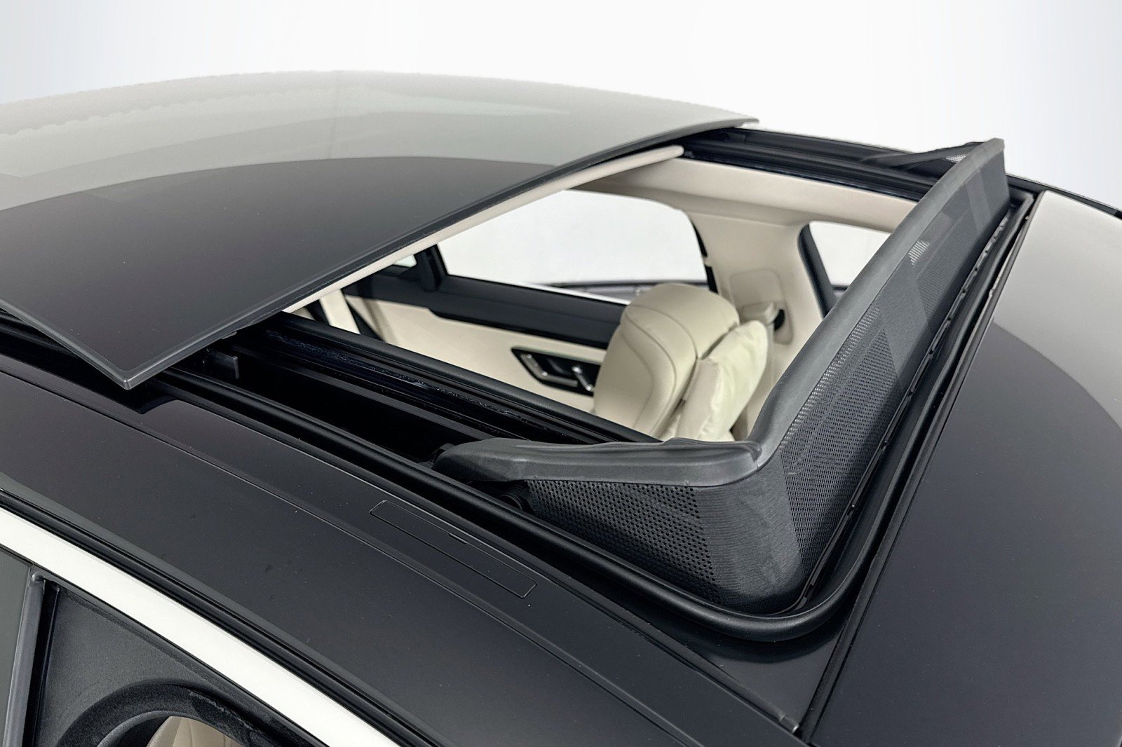 New 2026 Mercedes-Benz S 500 4MATIC image 22