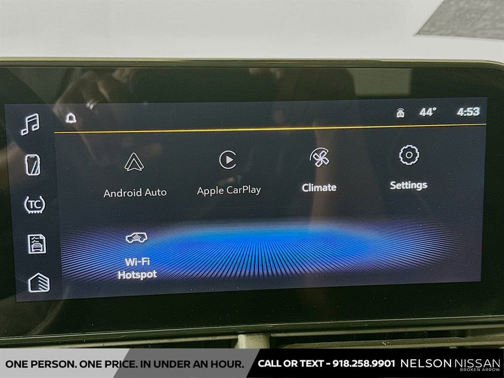 Used 2024 Chevrolet Trax ACTIV w/ Sunroof Package image 14