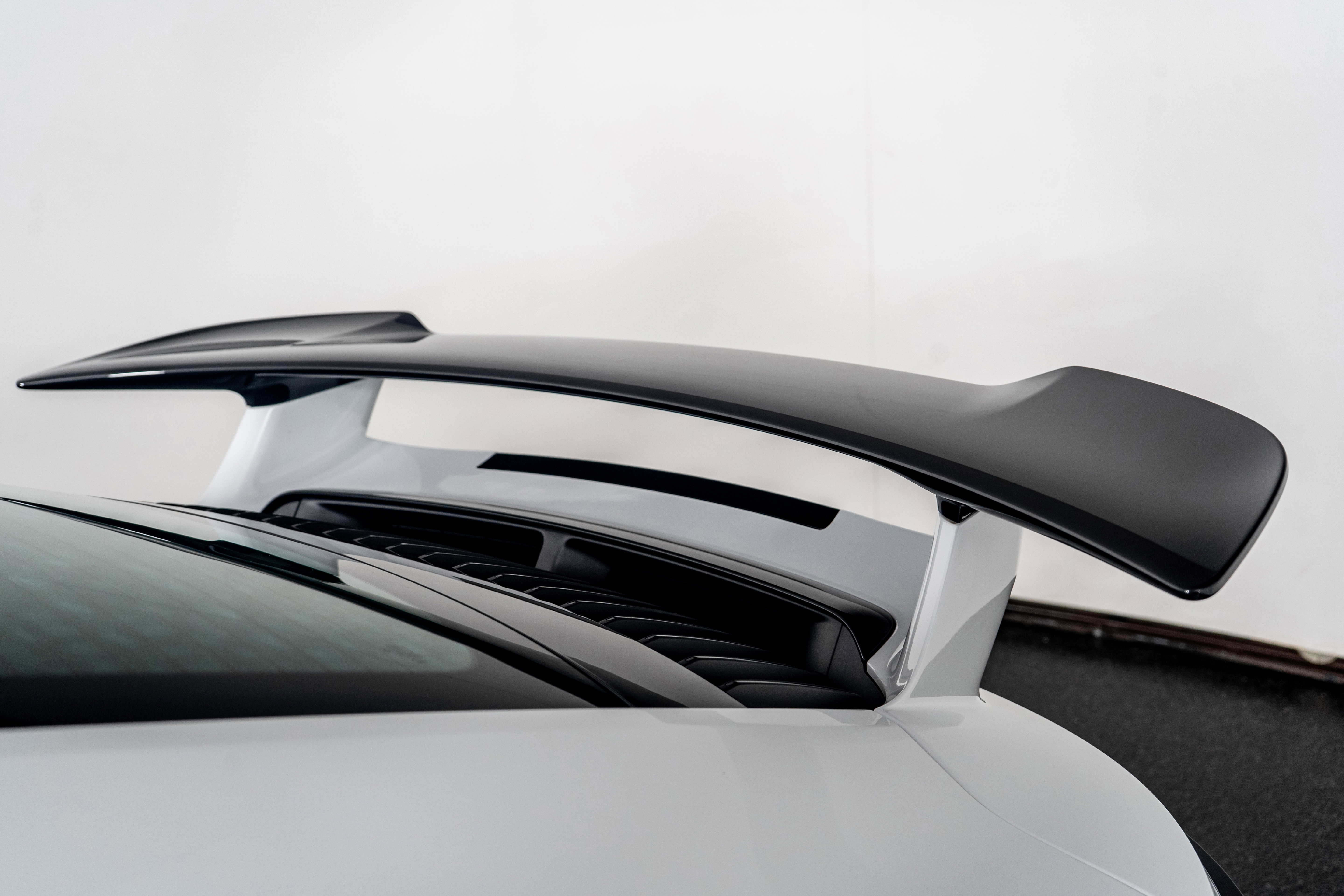 Used 2025 Porsche 911 Carrera GTS w/ Premium Package image 29