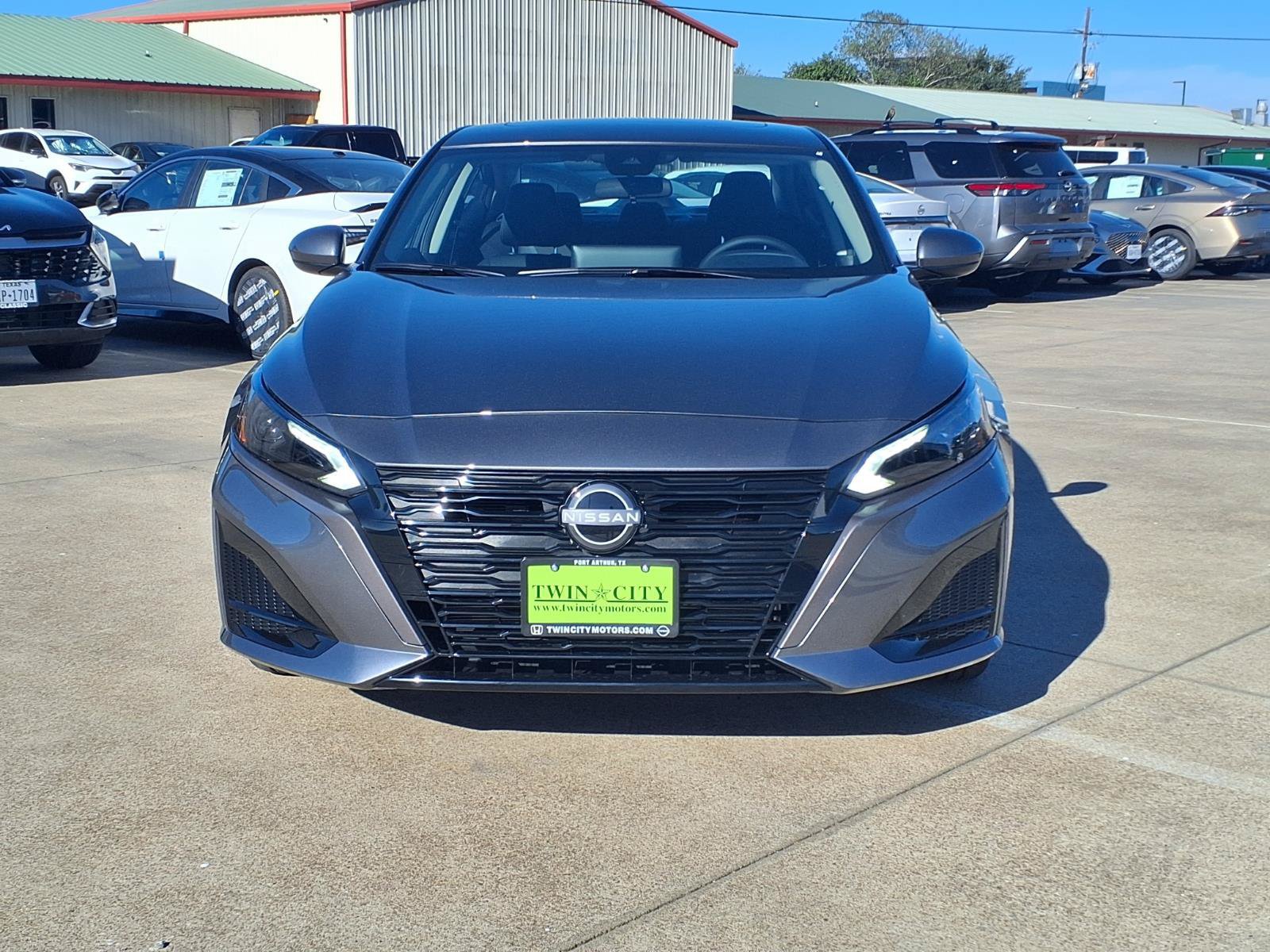 New 2026 Nissan Altima 2.5 SV w/ SV Premium Package FWD image 5