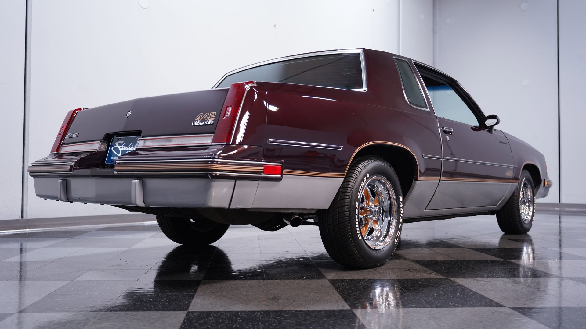 Used 1987 Oldsmobile Cutlass Supreme Salon image 24