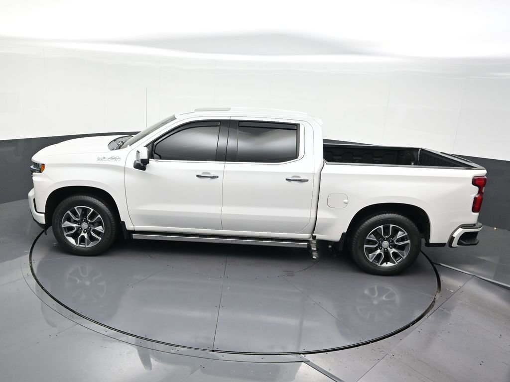 Used 2020 Chevrolet Silverado 1500 High Country w/ Technology Package image 16