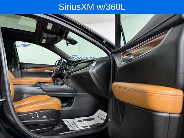 Used 2023 Cadillac XT5 Premium Luxury image 15