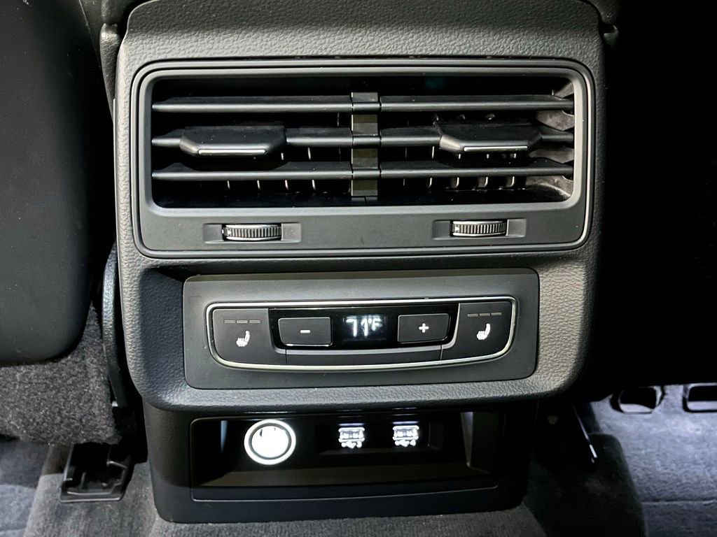 Used 2019 Audi Q8 Premium w/ Convenience Package image 20