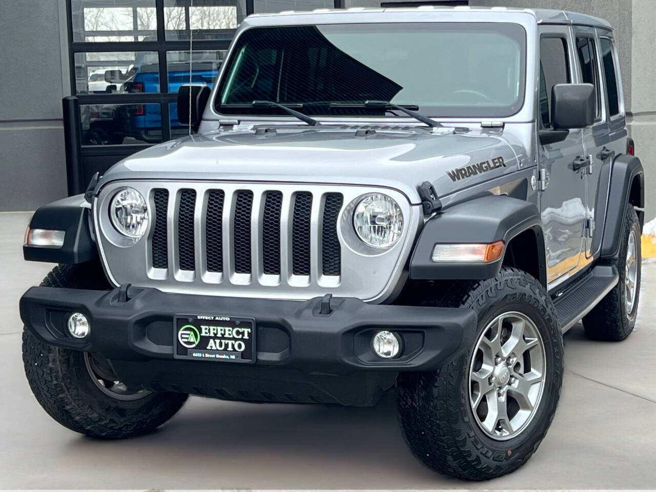 Used 2020 Jeep Wrangler Unlimited Sport AWD/4WD image 3
