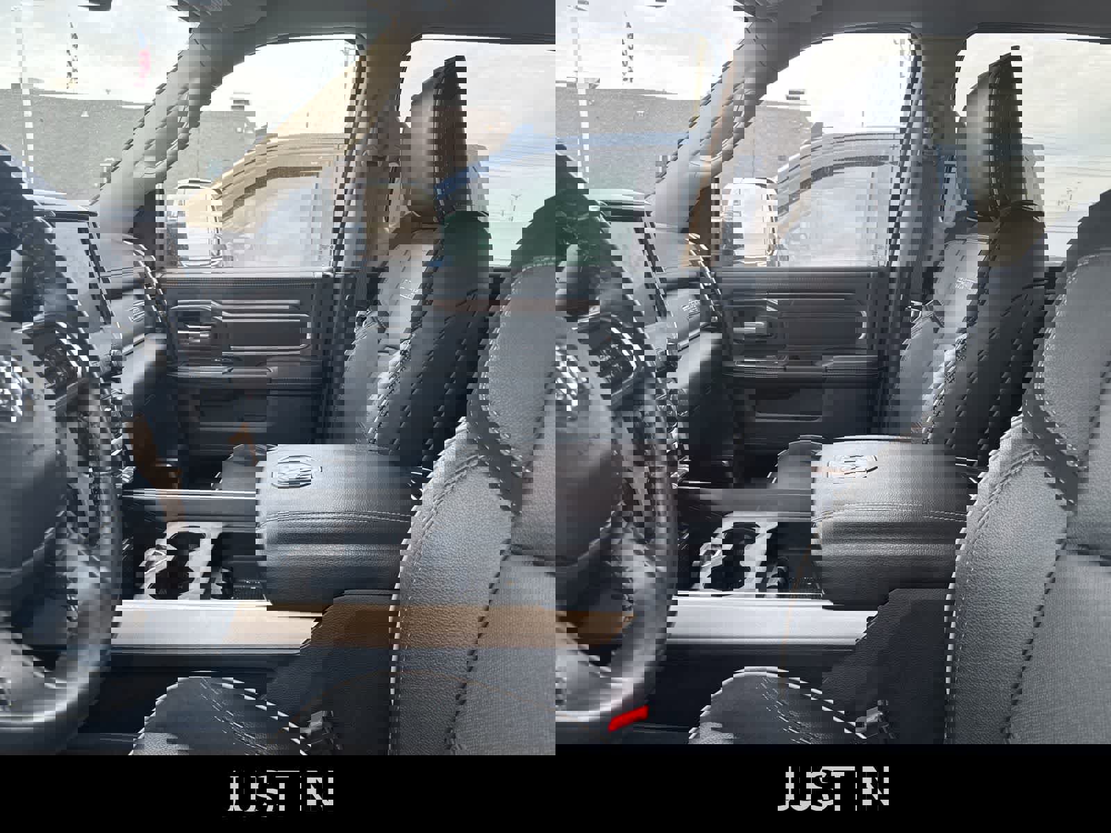 Used 2022 RAM 2500 Laramie w/ Chrome Appearance Group image 28