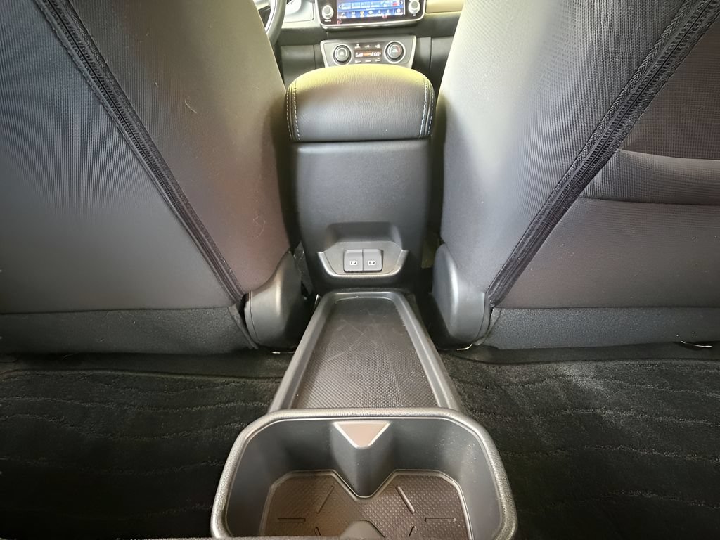 Used 2025 Nissan Leaf S FWD image 7