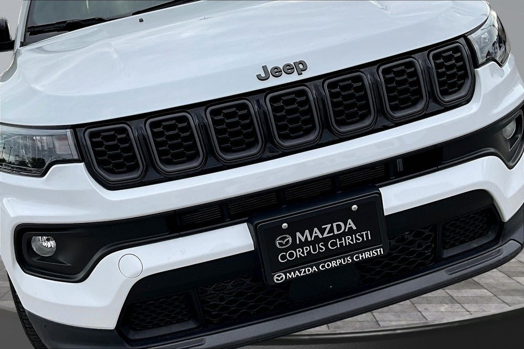 Used 2025 Jeep Compass Latitude w/ Altitude Special Edition AWD/4WD image 33