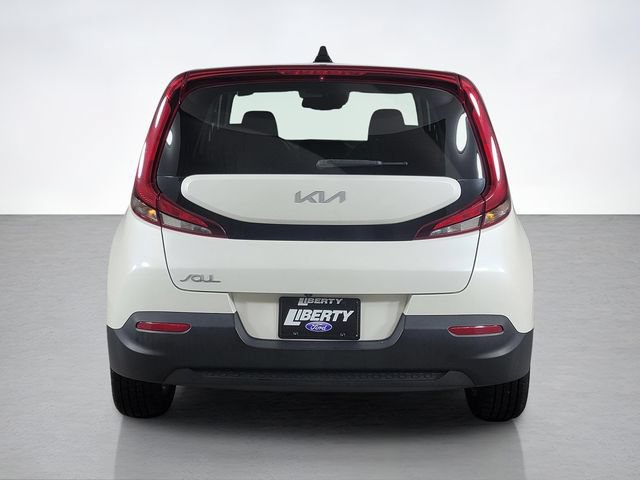 Used 2022 Kia Soul S FWD image 4