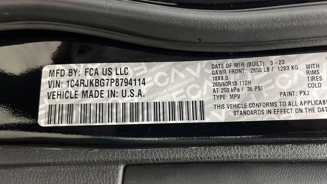 Used 2023 Jeep Grand Cherokee L Limited w/ Luxury Tech Group II AWD/4WD image 29