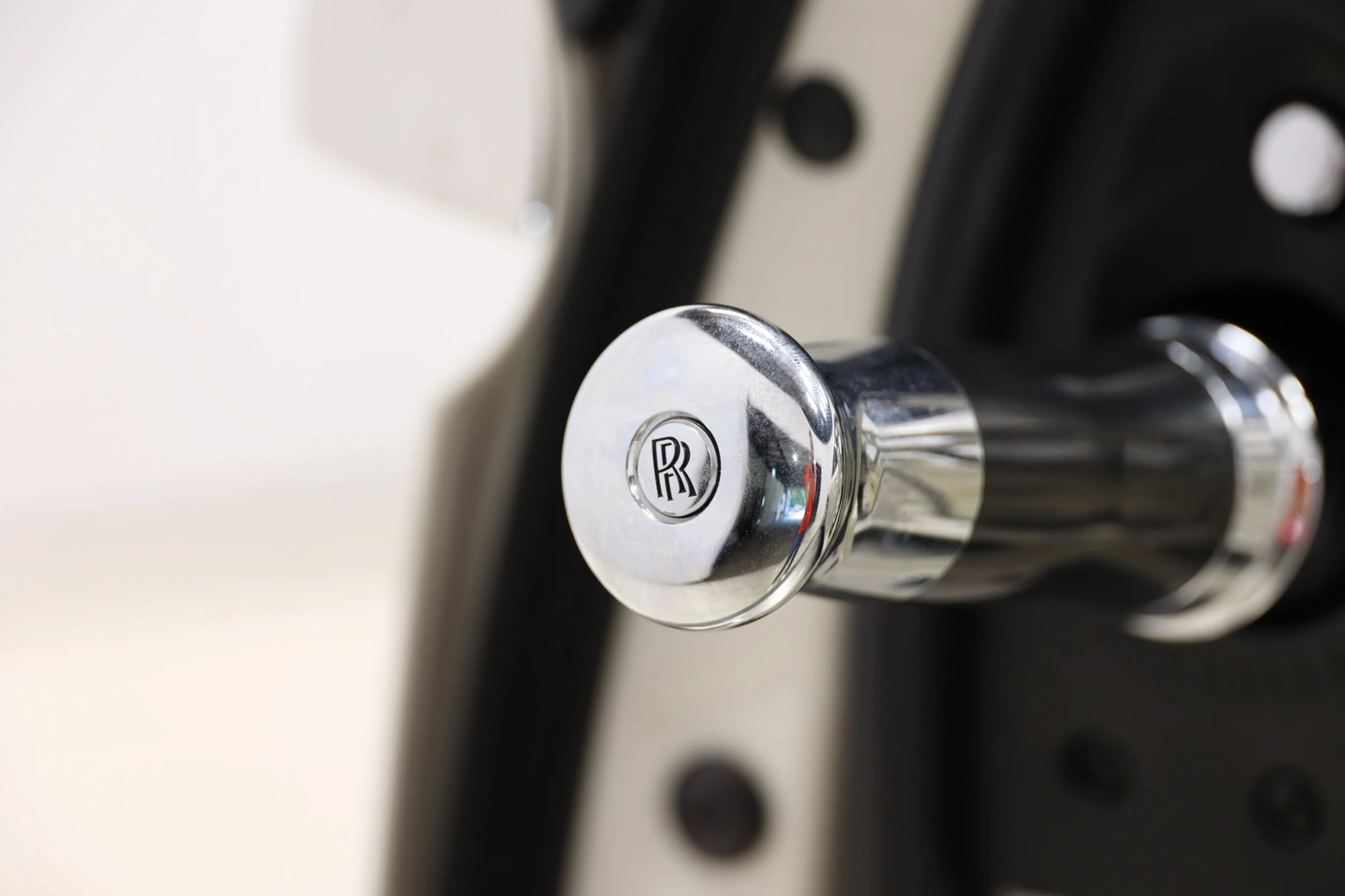 Used 2016 Rolls-Royce Ghost RWD image 15