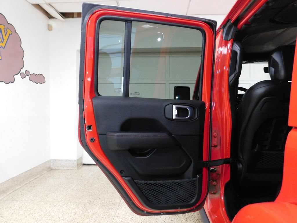 Used 2021 Jeep Wrangler Unlimited Rubicon w/ Dual Top Group AWD/4WD image 69