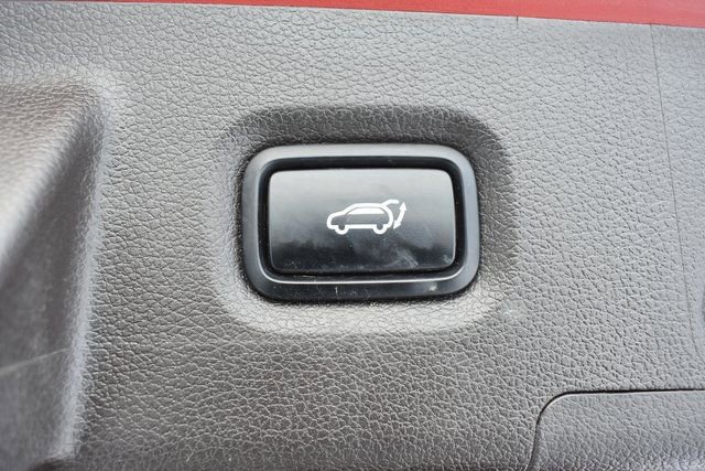 Used 2020 Hyundai Santa Fe SEL image 39