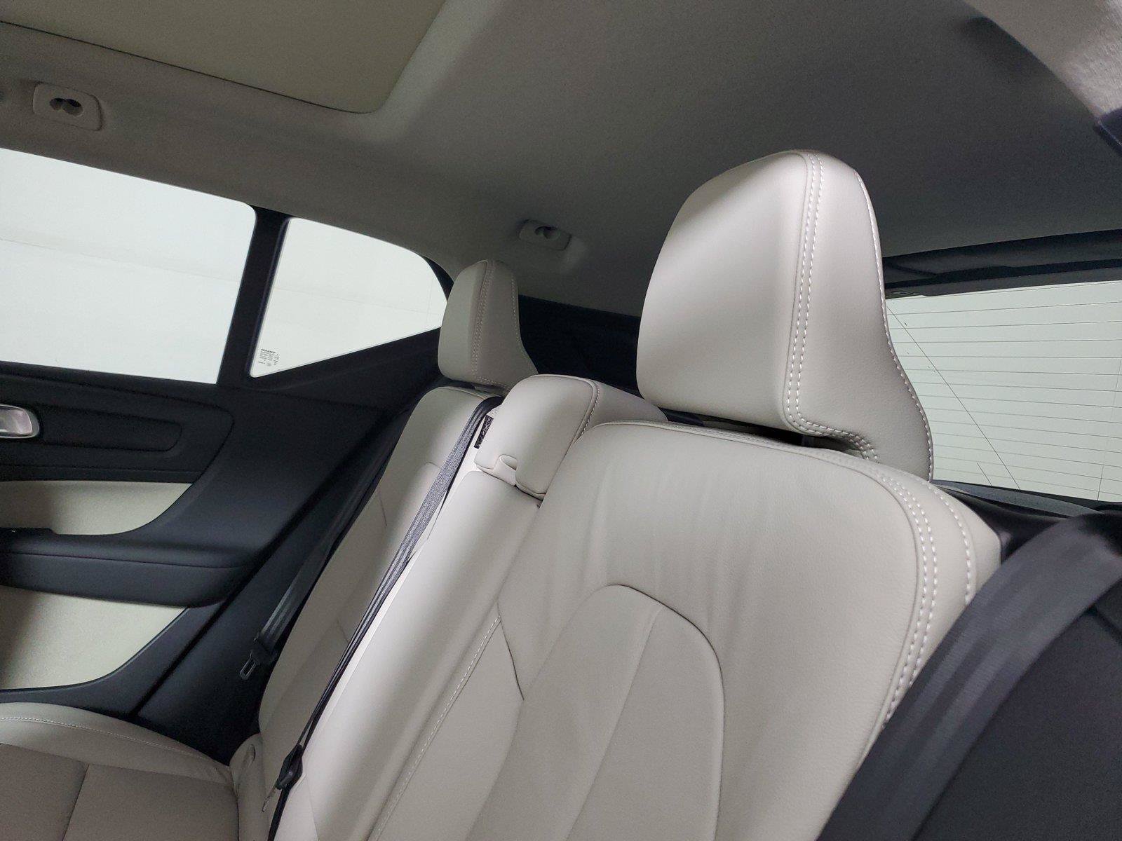 New 2026 Volvo XC40 B4 Plus w/ Protection Package Premier FWD image 13