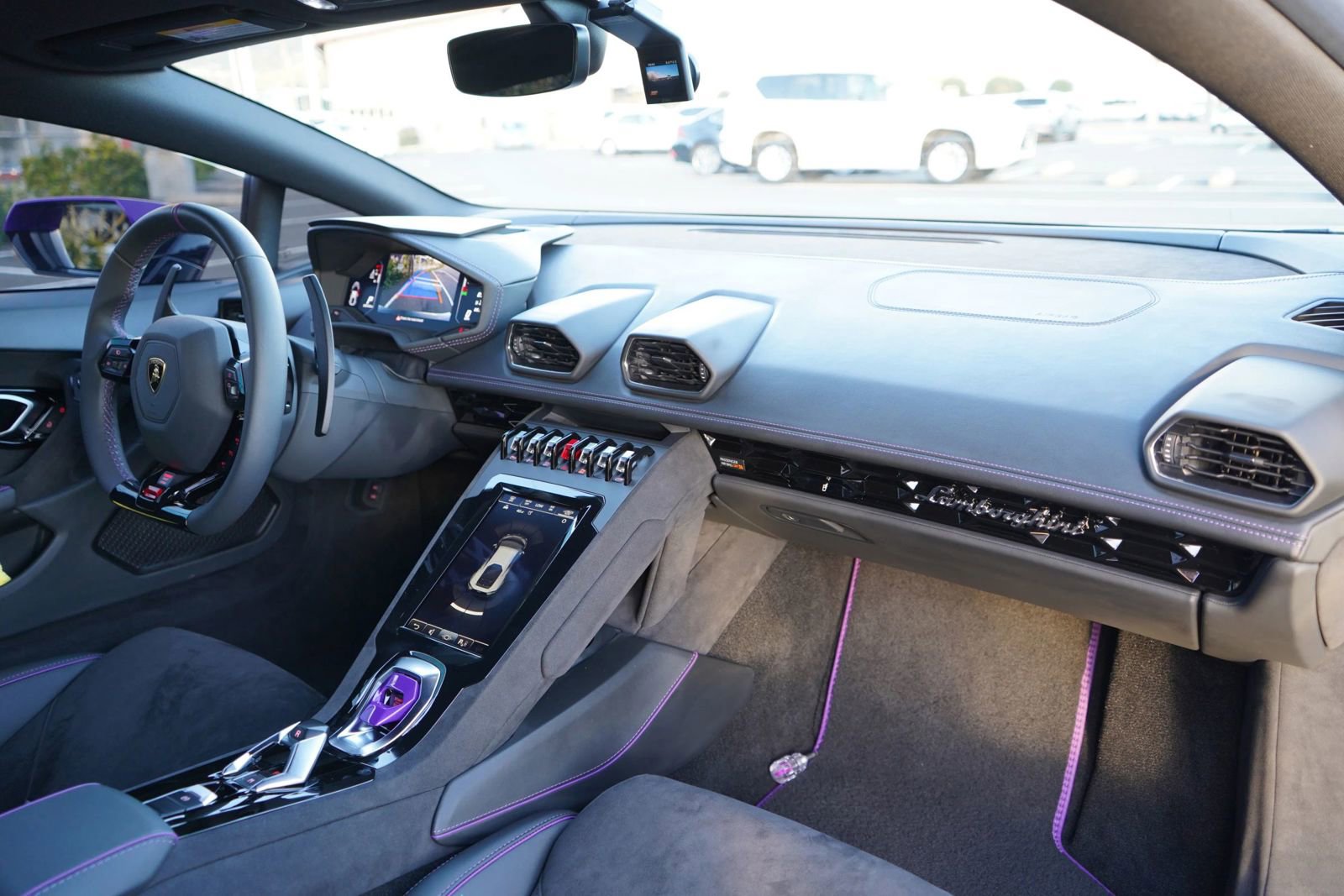 Used 2024 Lamborghini Huracan Tecnica RWD image 16