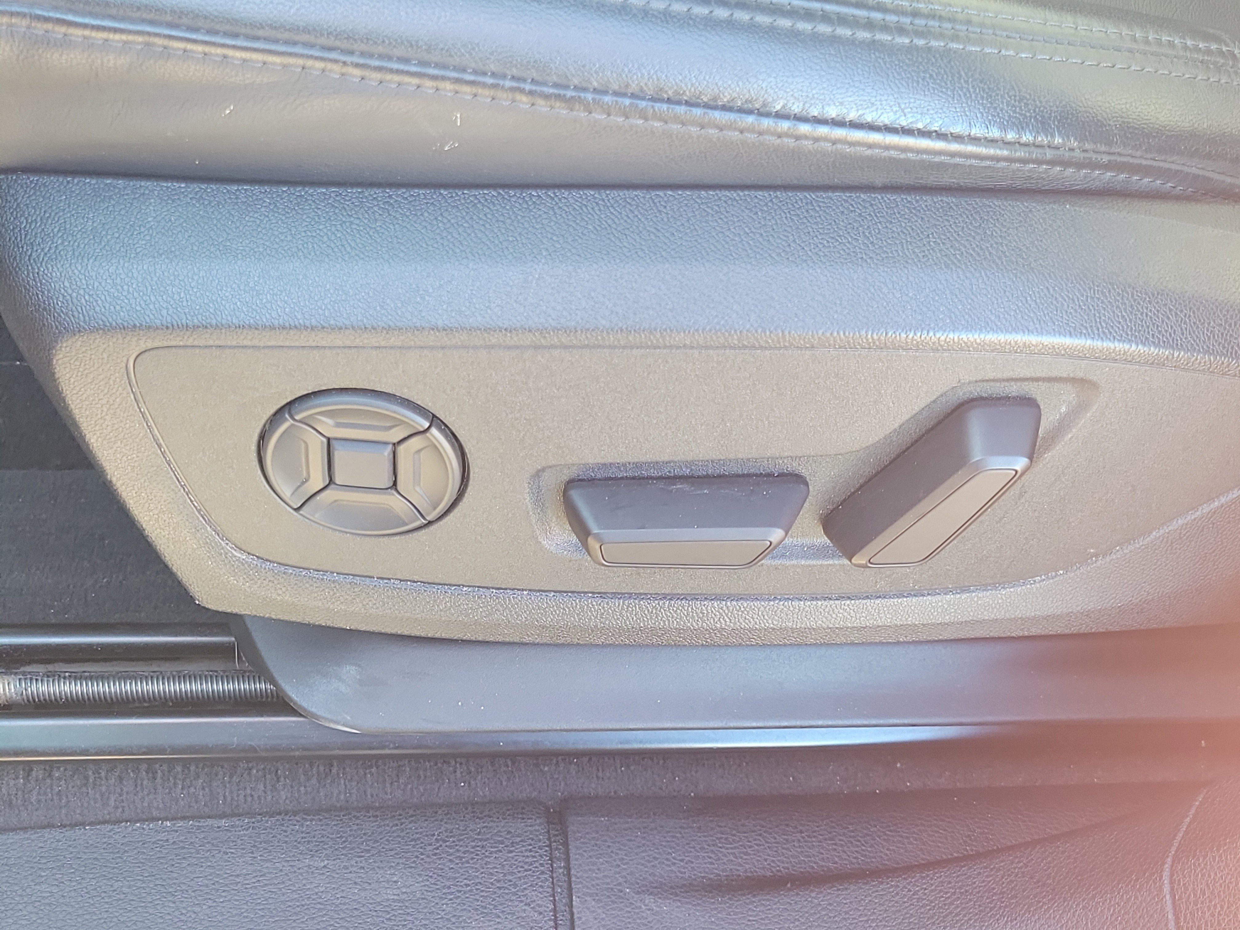 Used 2024 Audi Q3 2.0T Premium image 30