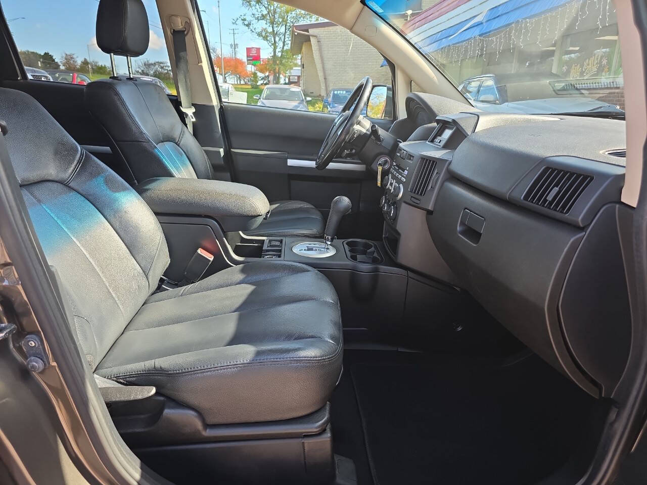 Used 2010 Mitsubishi Endeavor SE FWD image 25