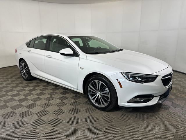 Used 2018 Buick Regal Essence w/ Driver Confidence Package #1 image 6