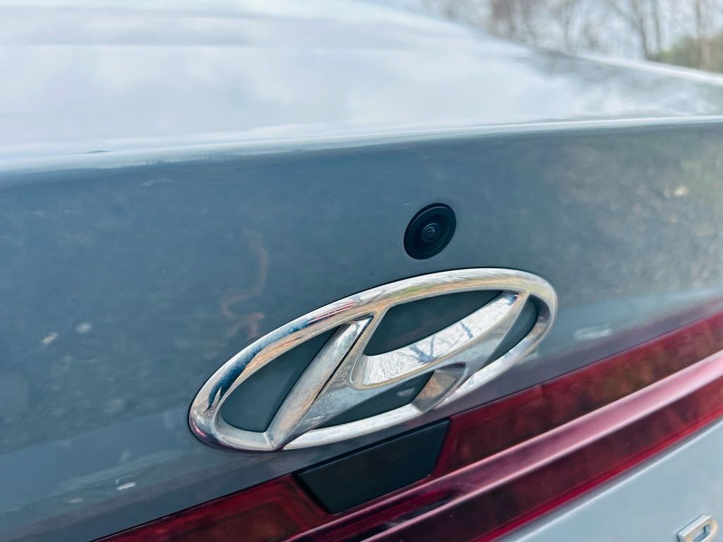 Used 2021 Hyundai Elantra SE image 15