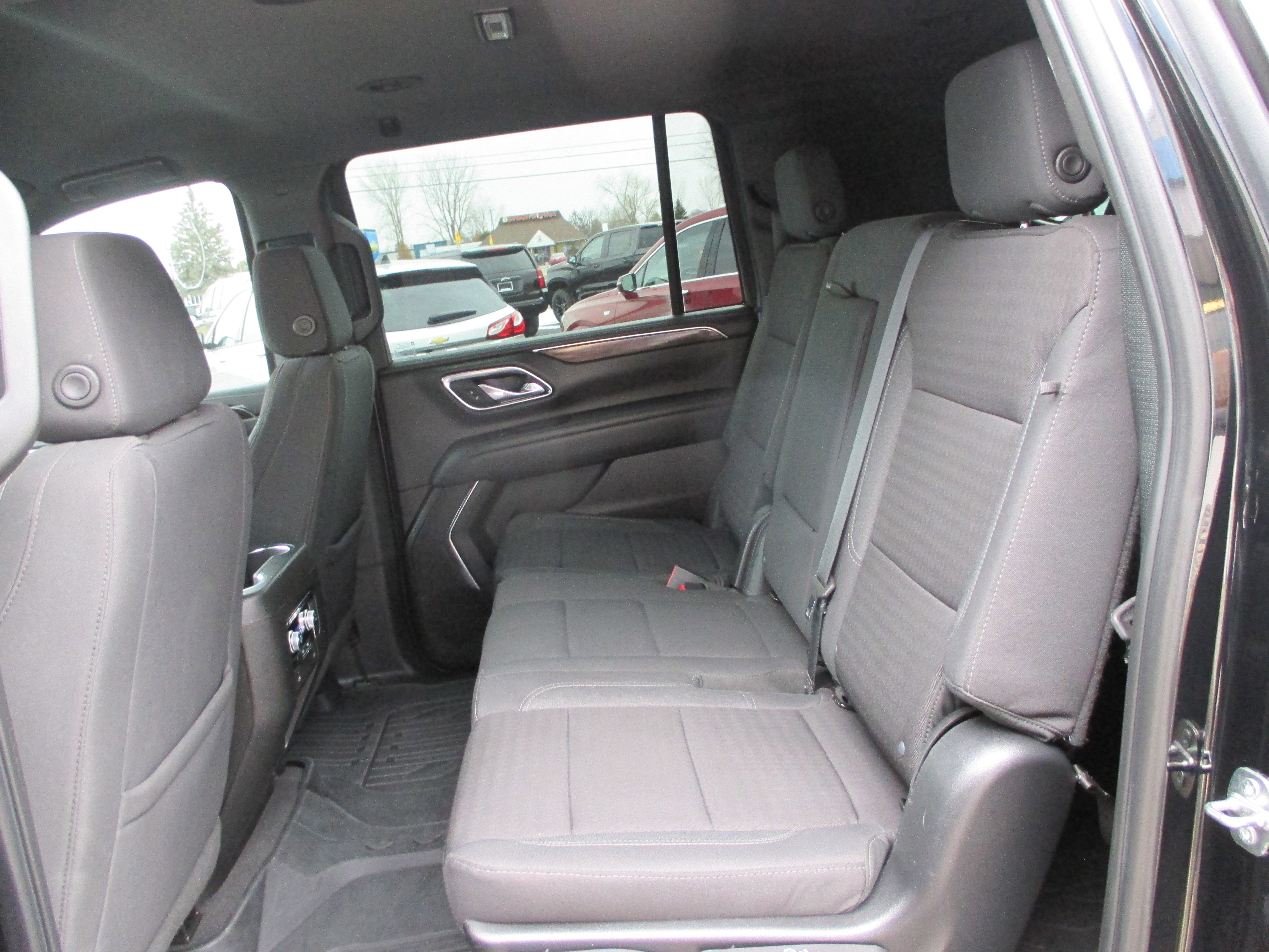 Used 2023 GMC Yukon XL SLE w/ Max Trailering Package image 11