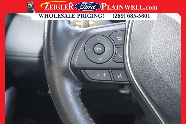 Used 2023 Toyota Corolla Cross XLE w/ Convenience Package image 21