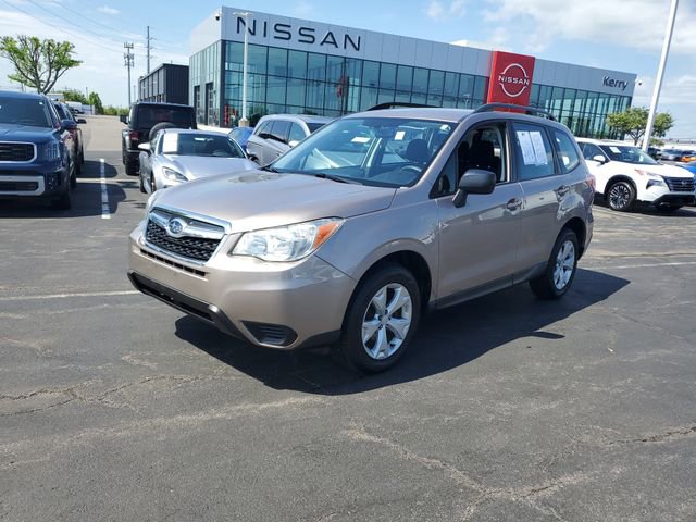 Used 2015 Subaru Forester 2.5i w/ Alloy Wheel Package AWD/4WD image 2